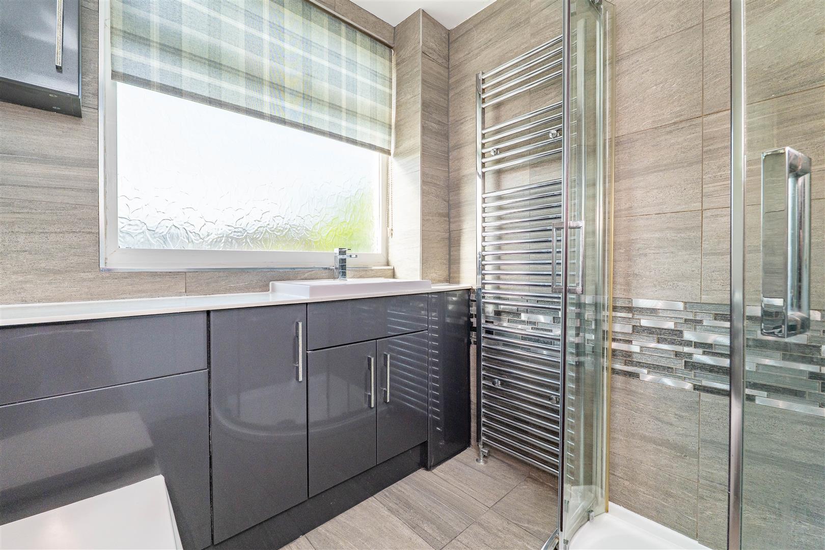 4 bed property in Cherrywood Close, Leyland